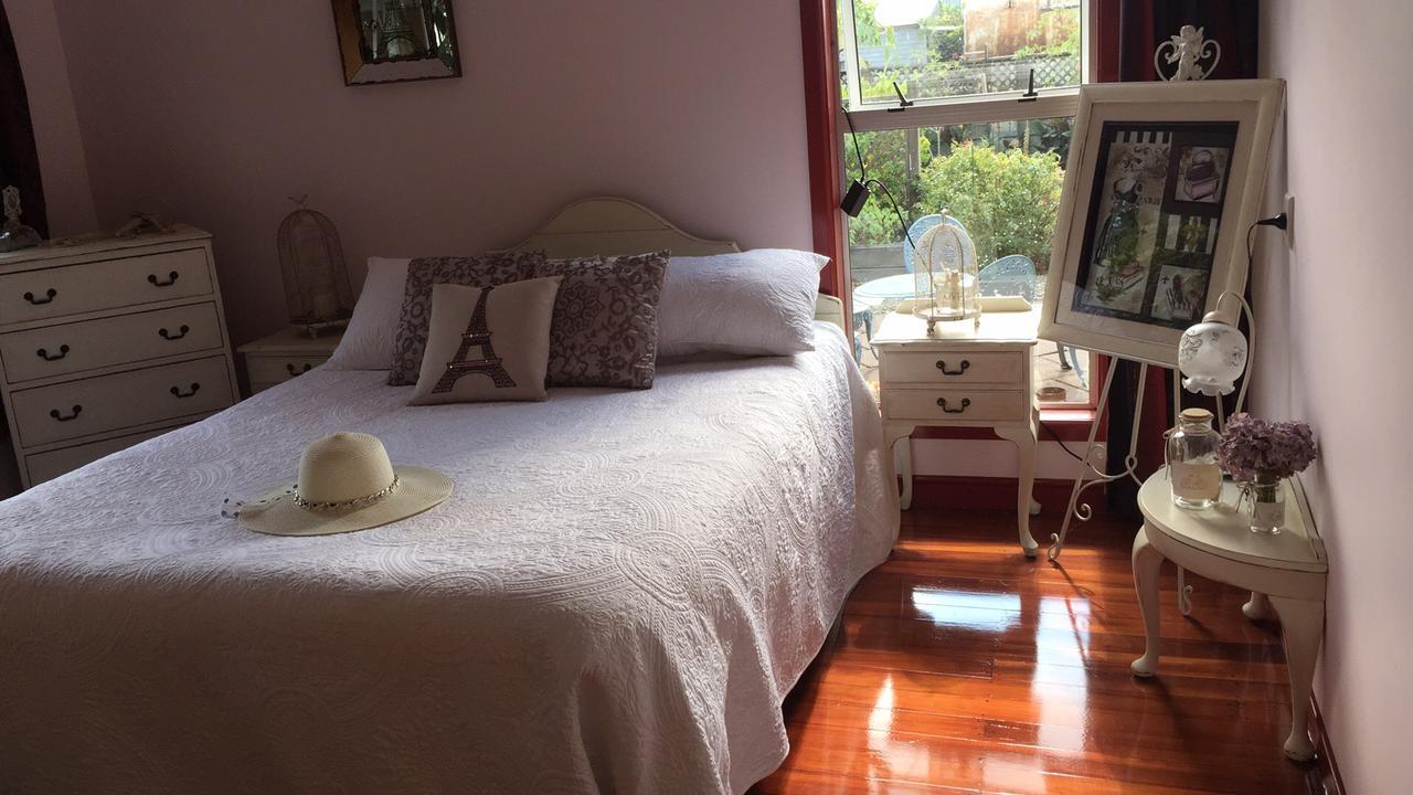The Olive Grove Guest House Te Kopuru ภายนอก รูปภาพ